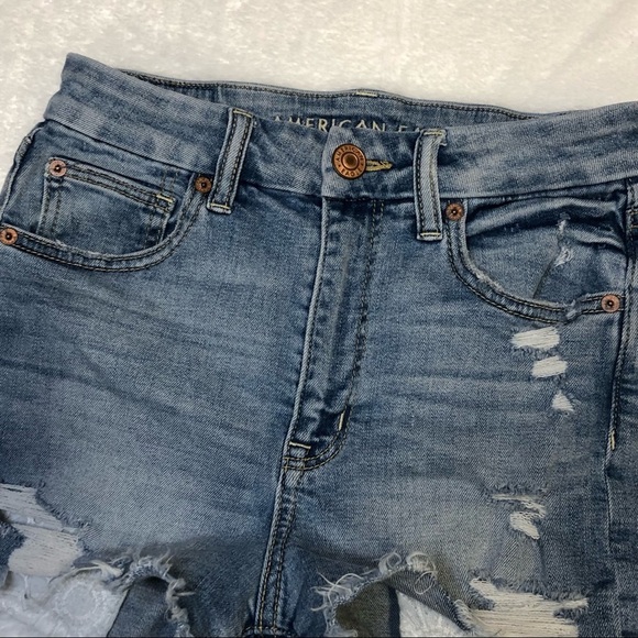American Eagle Curvy Hi Rise Shortie Distressed Jean Shorts Women’s Size 2 - Picture 4 of 11